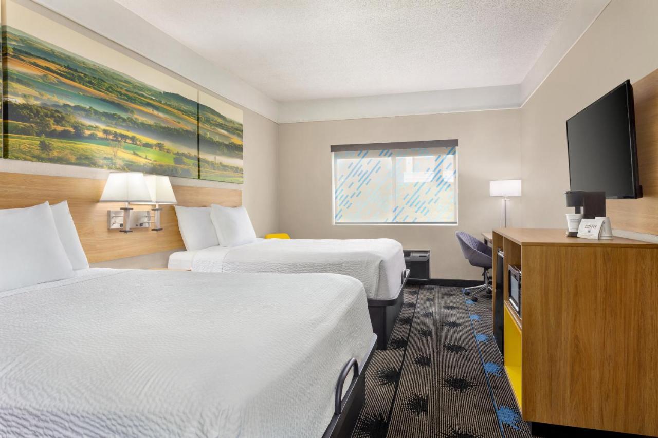 Days Inn By Wyndham Kansas City International Airport Ngoại thất bức ảnh