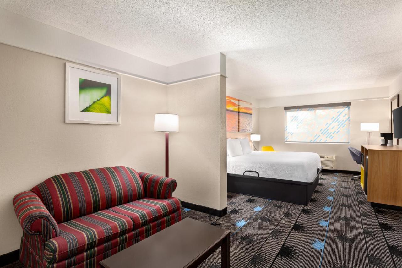 Days Inn By Wyndham Kansas City International Airport Ngoại thất bức ảnh