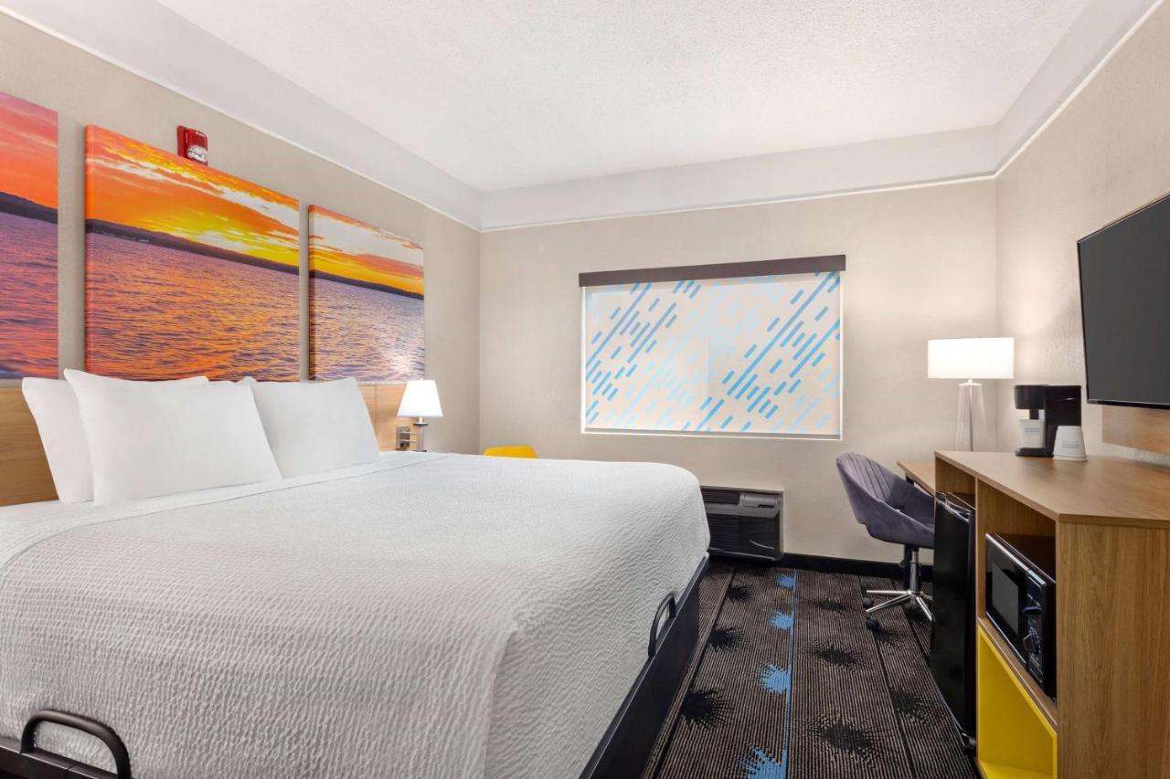 Days Inn By Wyndham Kansas City International Airport Ngoại thất bức ảnh